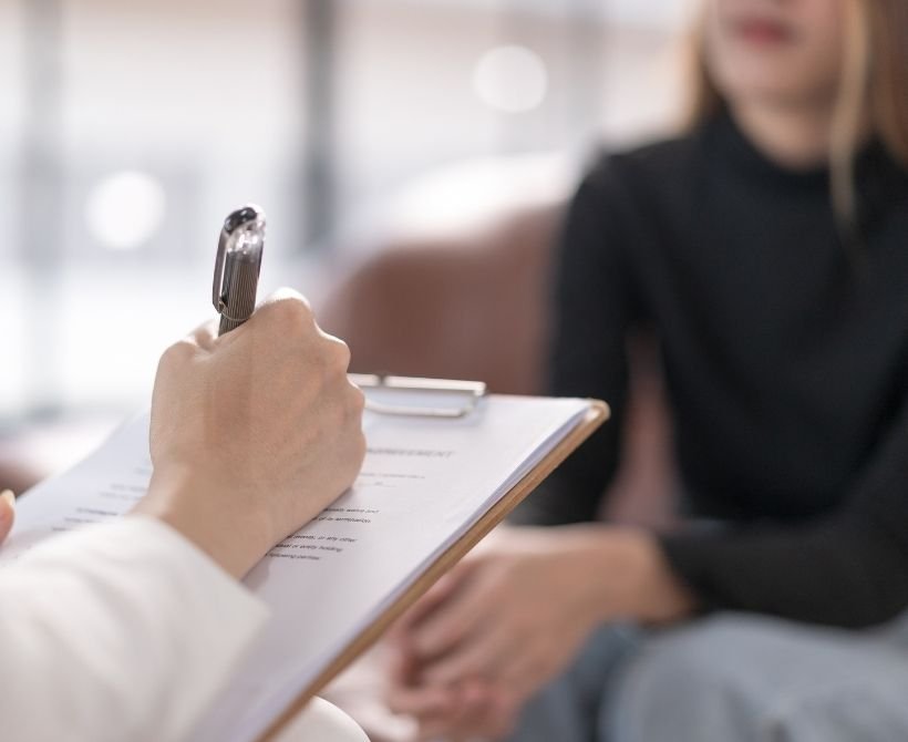 female psychologist in Jumeirah Garden City