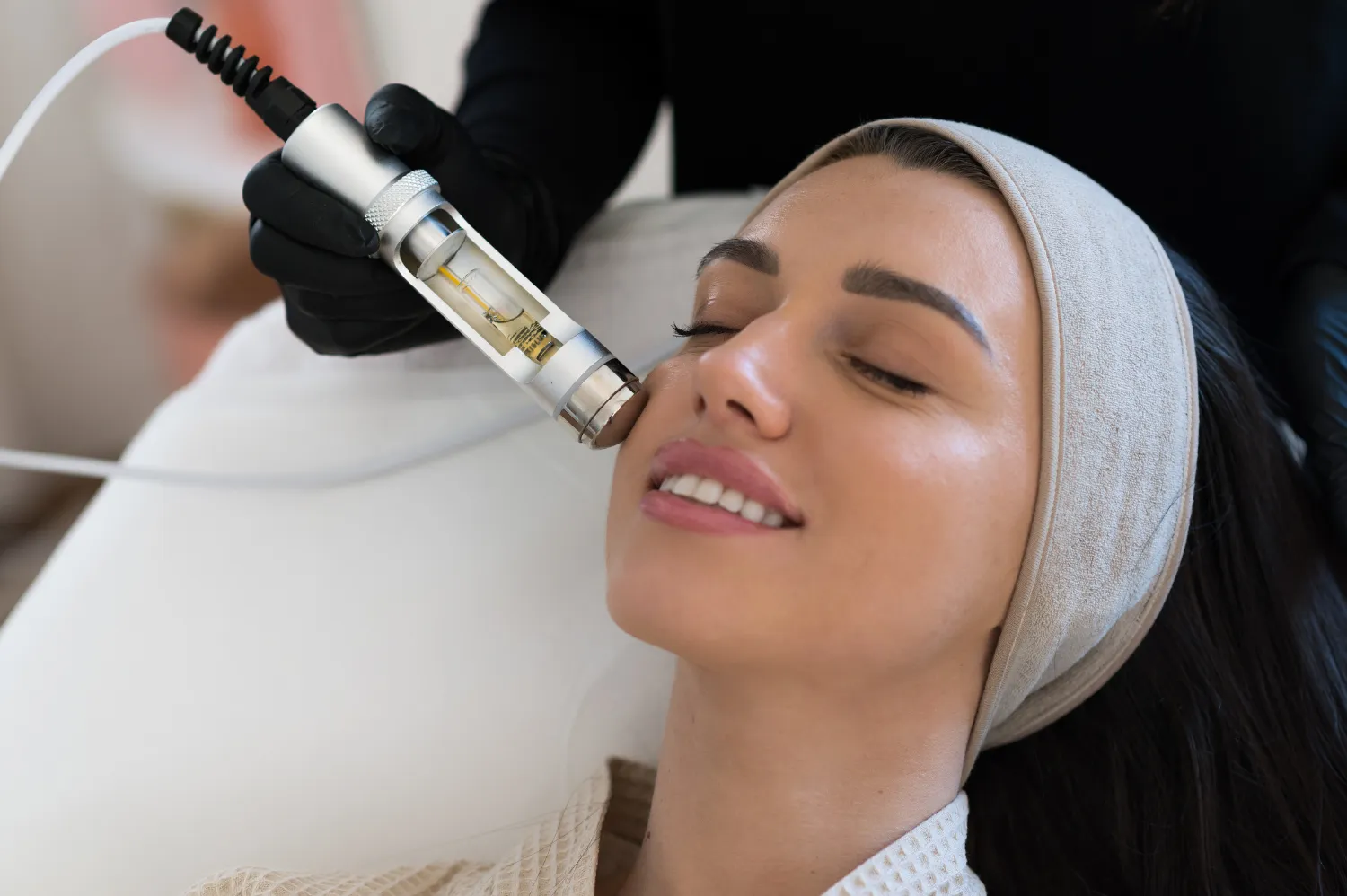 Benefits of HydraFacial in Dubai