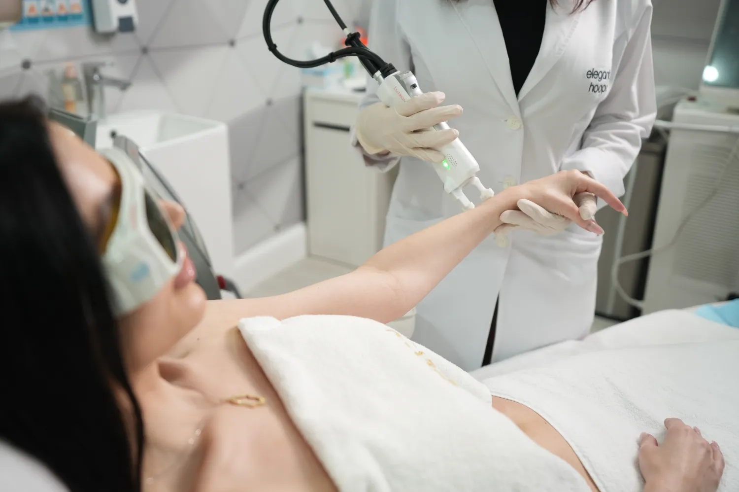 laser hair removal in dubai pic_1 laser hair removal in dubai pic_1